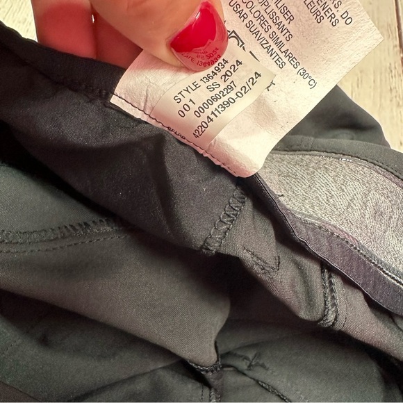 NWT Under Armour golf UA drive 5 pocket pant Black Slim Taper  men's 32x30 - Picture 10 of 11